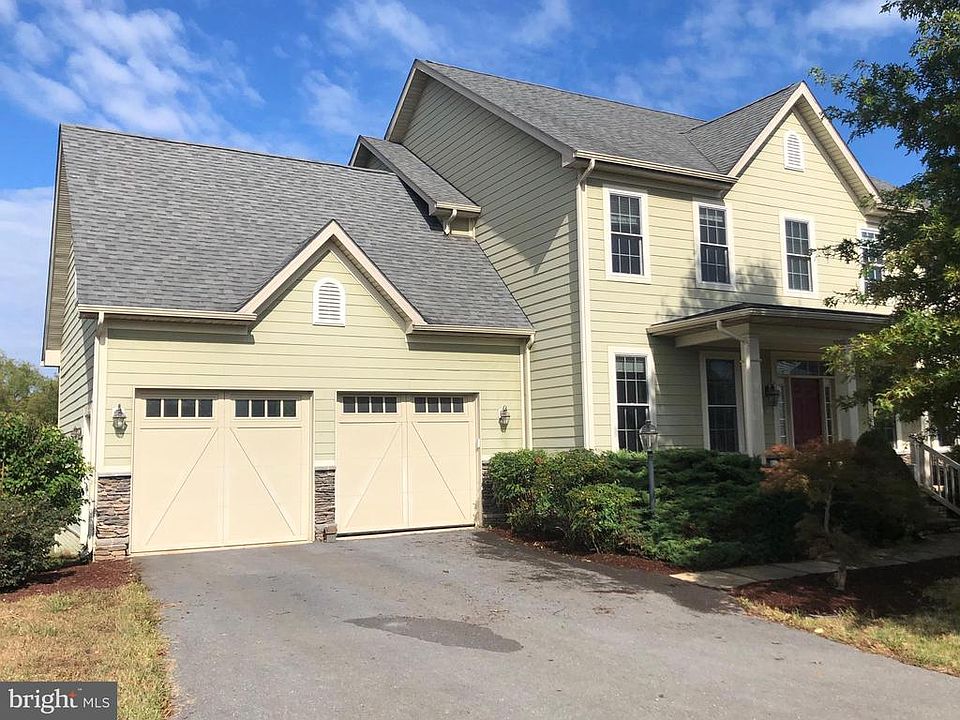 1st image of 209 Pleasant Hill Dr