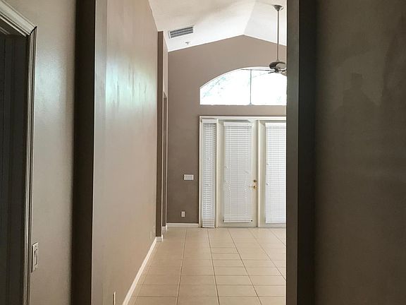 2nd image of 184 NW Pleasant Grove Way