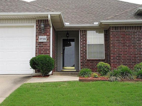 2nd image of 2716 Northridge Cir