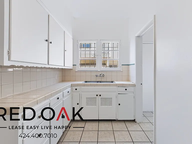 907 S Kenmore Ave #907 — Photo 8