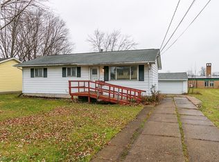 386 Cedarbrook Dr, Painesville, OH 44077