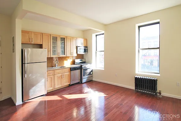 Rented by City Connections Realty | media 6