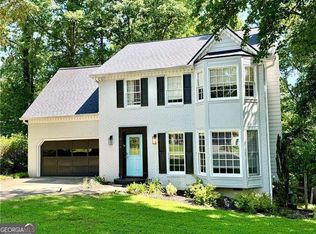 926 W Mill Trce NW, Kennesaw, GA 30152