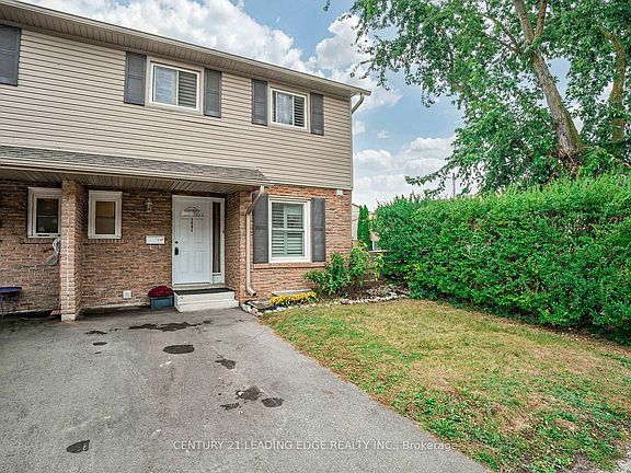 3rd image of 508 Grey St #508E