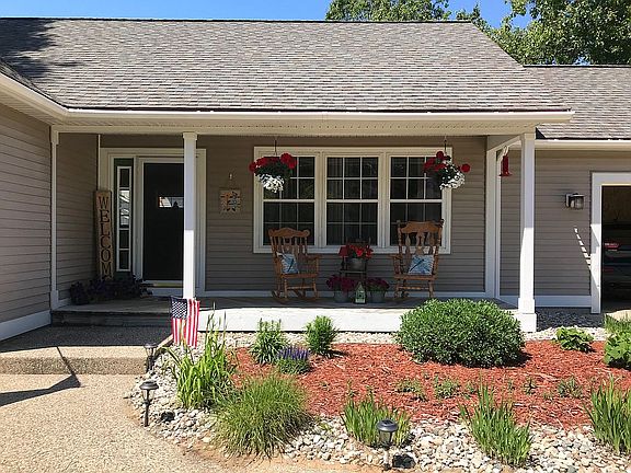 2nd image of 15041 Arborwood Dr