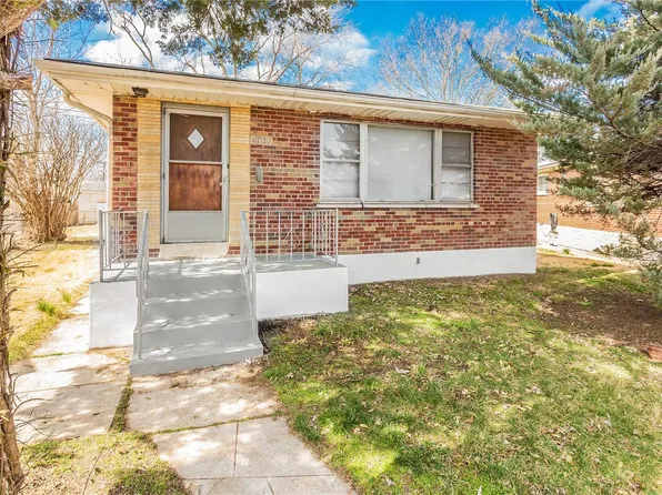 4727 Collins Ct, Saint Louis, MO 63116