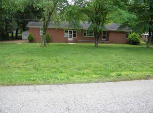 215 Old Stage Rd, Huntingdon, TN 38344