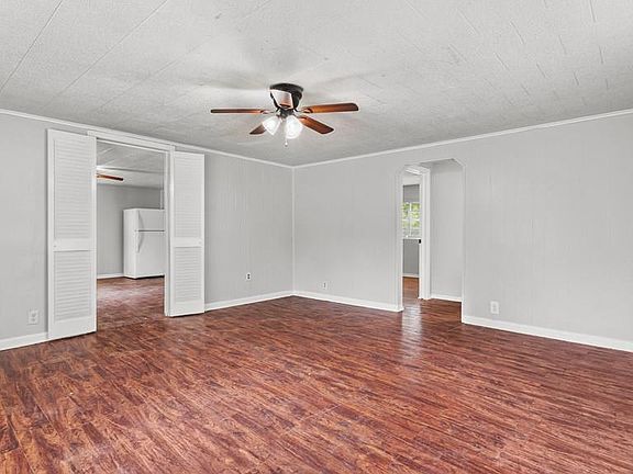 4th image of 802 Ida Ave