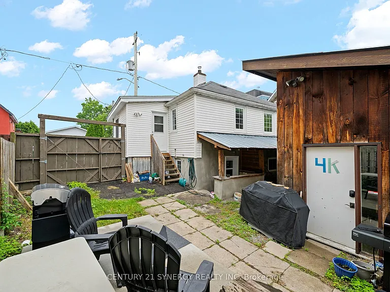 241 Bradley Ave — Photo 18