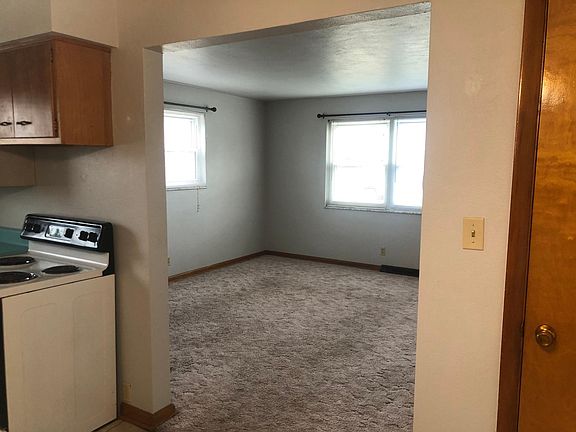3rd image of 1110 Dennis Ln #2