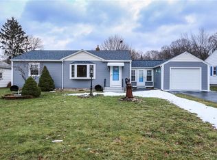 56 Valley Crest Rd, Rochester, NY 14616