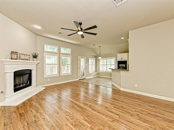 5th image of 10009 Buffalo Lake Ln