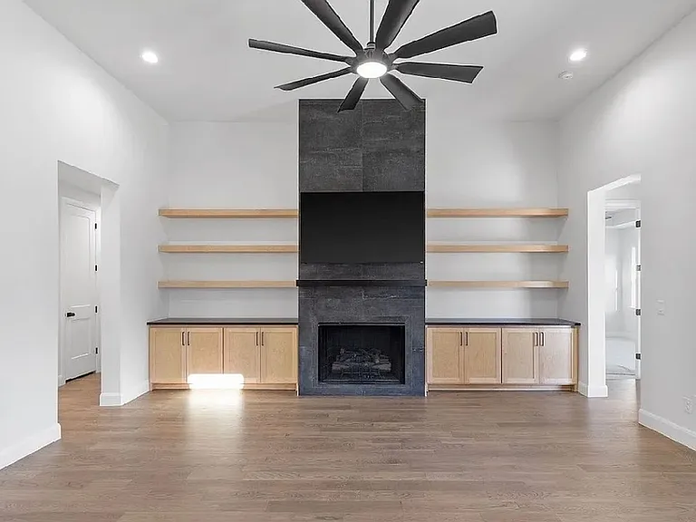 922 E 148th Pl S — Photo 11