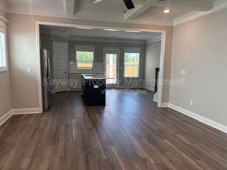 2044 Denmark Ave SE — Photo 6