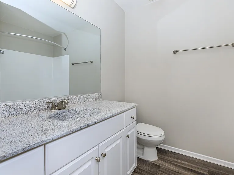 Meadowood Place Apartment Homes — Photo 25