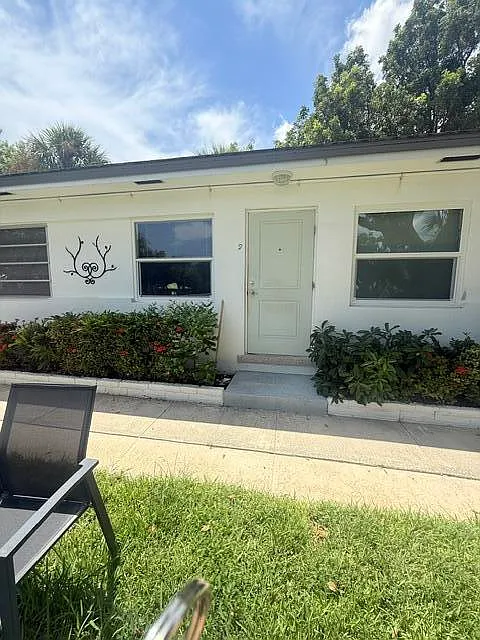 1 bed, 1.0 bath, 319 sqft, $1,800 — Photo 3