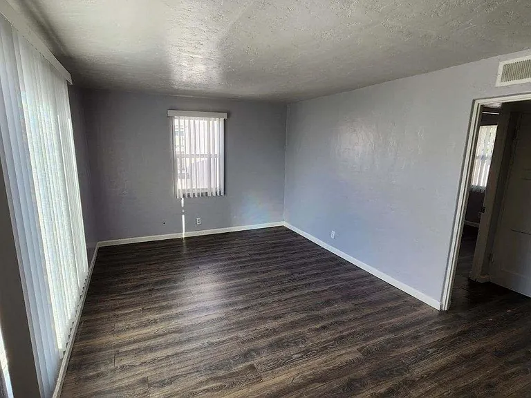 2022 N Tucson Blvd — Photo 3