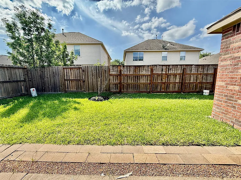 6826 Chester Oak Dr — Photo 30