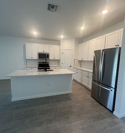3rd image of 713 Homer Ave S #713