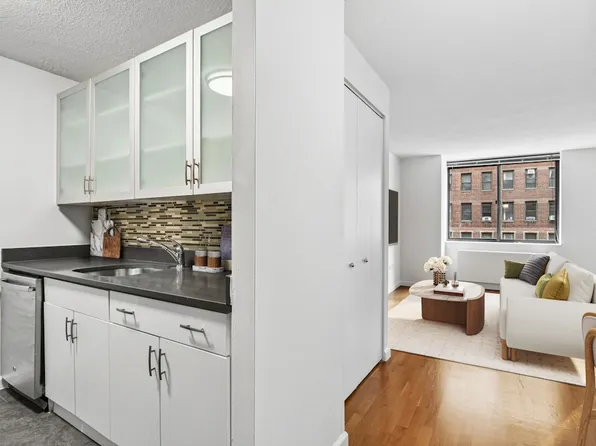 189 West 89th Street image 1 of 4