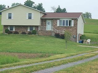 642 Old Frame Rd, Smithfield, PA 15478