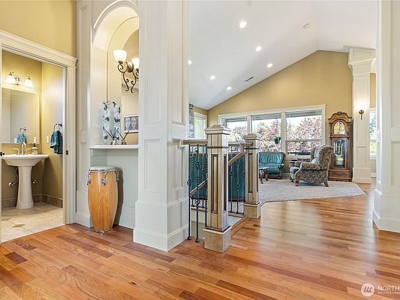 2nd image of 3110 NE 43rd Street