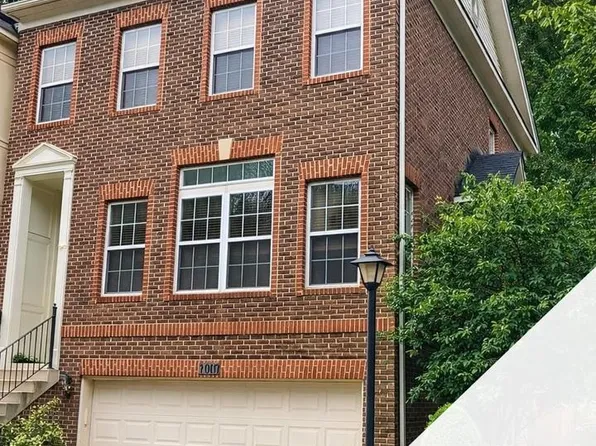 2011 Ashleigh Woods Ct, Rockville, MD 20851