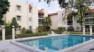 3 bed, 2.0 bath, 1286 sqft, $2,500 — Photo 2
