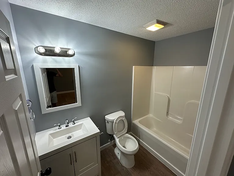 2356 Avalon Woods Dr — Photo 25