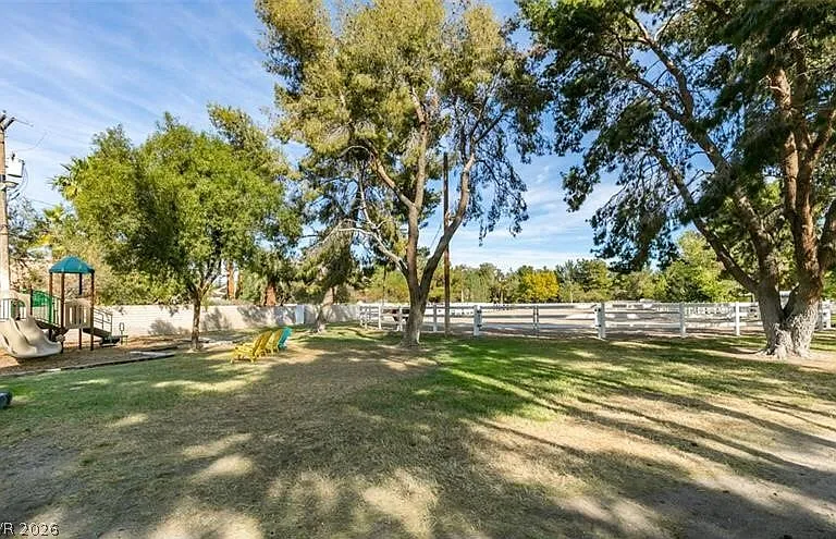 7258 Loma Alta Cir — Photo 52