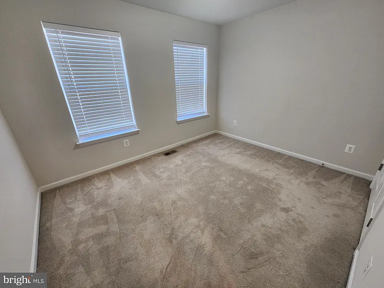 12 Stafford Pl — Photo 23