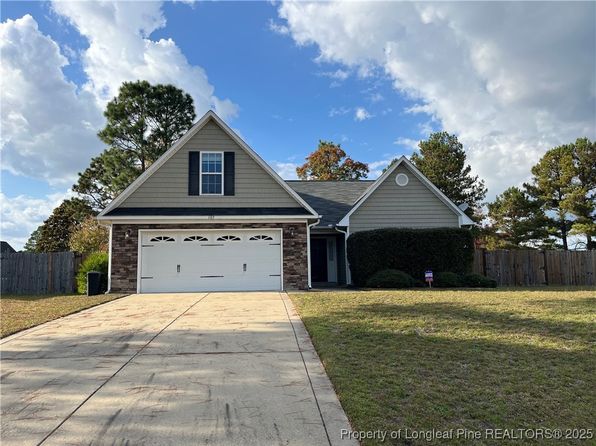 105 Basket Oak Dr