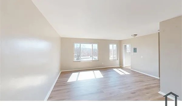 1 bed, $1,498 — Photo 1