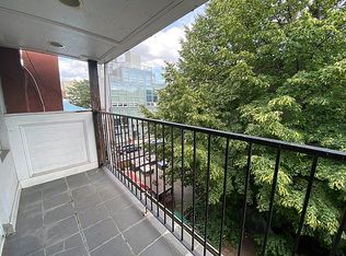 557 Driggs Ave APT 2, Brooklyn, NY 11211