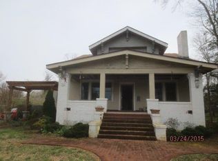 2844 NE Gibbs Dr, Knoxville, TN 37918