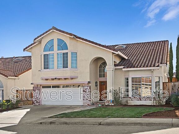 3rd image of 7627 Pineville Cir