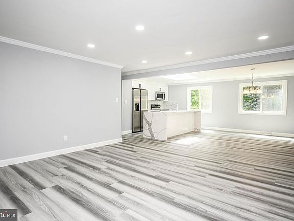 2nd image of 5369 Hesperus Dr