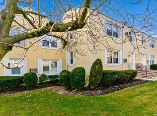 251-40 71st Rd #17B, Bellerose, NY 11426