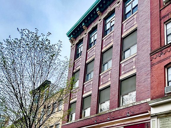 5th image of 144 N 7th St APT 4B