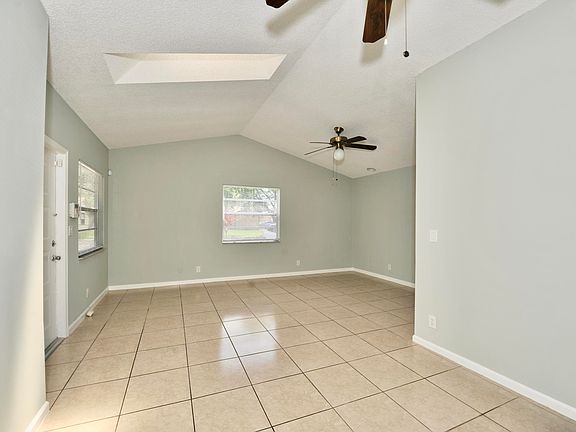 4th image of 4378 Country Grove Blvd