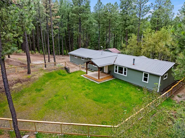 63 Lauer Ln, Jemez Springs, NM 87025
