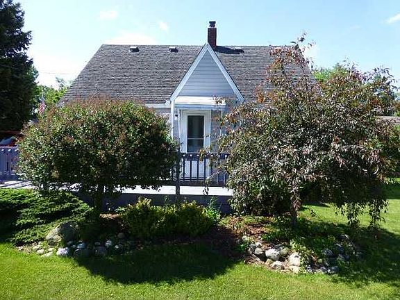 2nd image of 1811 Cherry St
