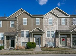 11175 S Woodsonia Dr, Olathe, KS 66061