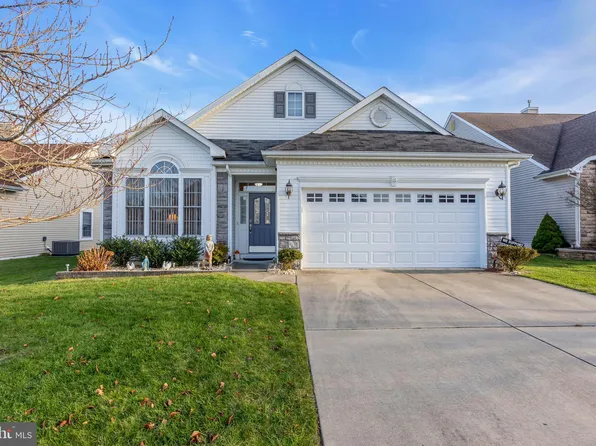 28 Sea Girt Ln, Waretown, NJ 08758