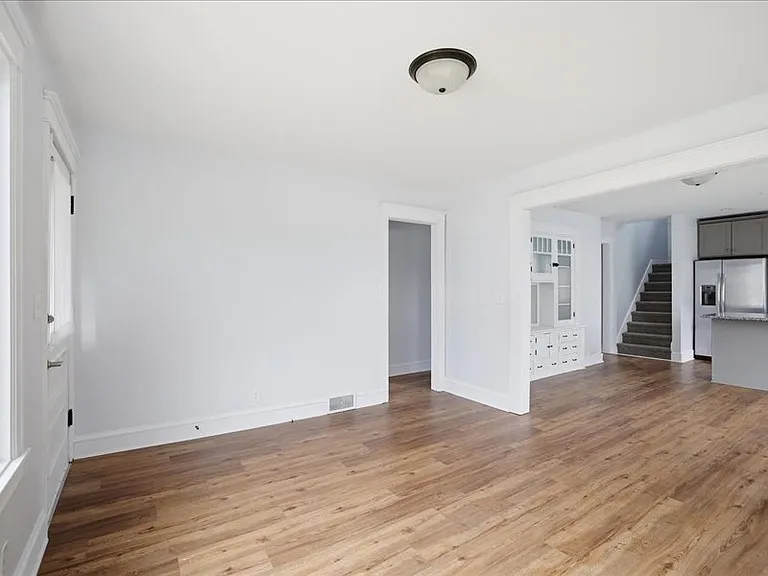 316 Harrison Ave — Photo 5