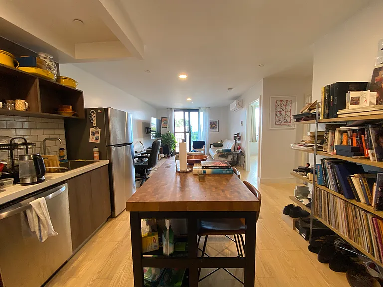 24 Wilson Ave #2A — Photo 3