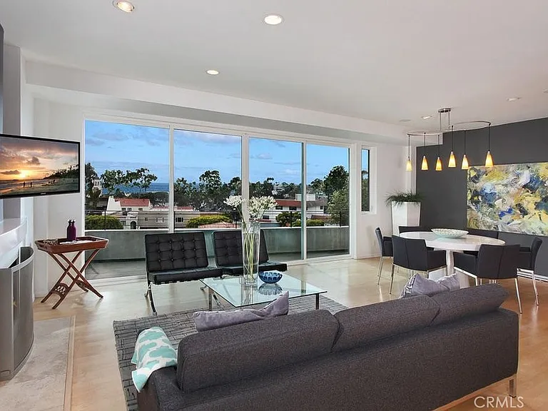 326 Loma Ter — Photo 15