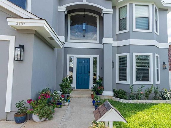 3rd image of 3707 Aguanieve Dr