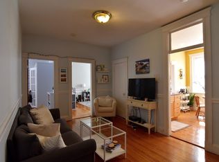 7 Greenway Ct #2, Brookline, MA 02446