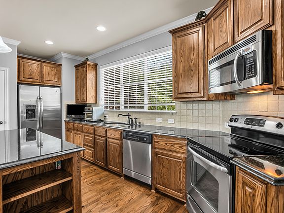 4th image of 2700 Club Ridge Dr APT 1
